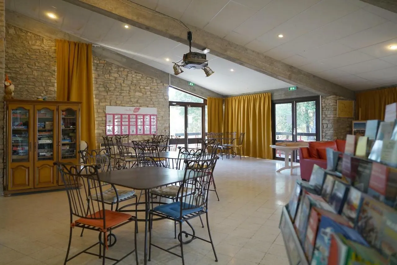*** Holiday park Vvf Luberon Provence Hotel Murs  France